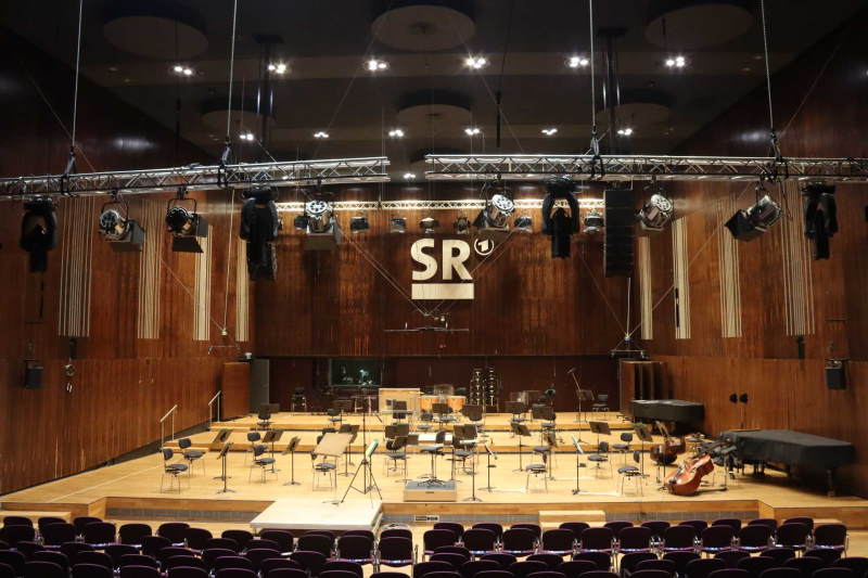 Salzbrenner sr grosser sendesaal 1