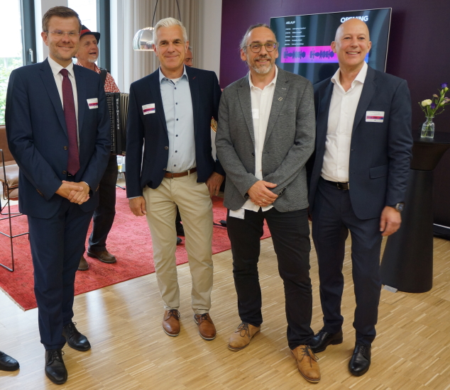 Dolby MarcusKoenig JensHinkelmann AndreasEhret Tobias von Tucher