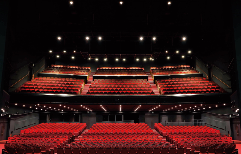 Sennheiser ShikiTheatreCompany 01 c AtsutoshiShimosaka